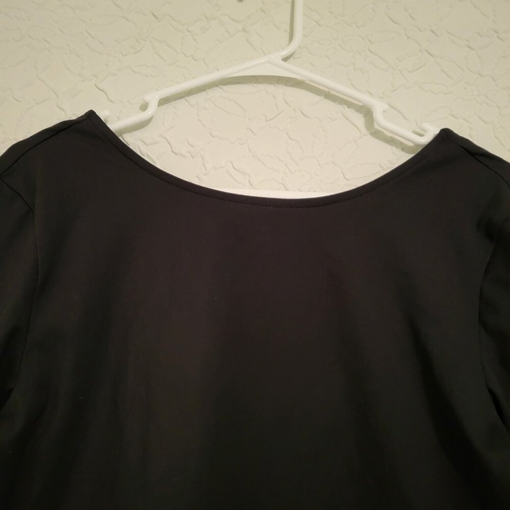 JoyLab Black Two-Piece Crop Top & Flared Pants with White Trim - Picture 5 of 12